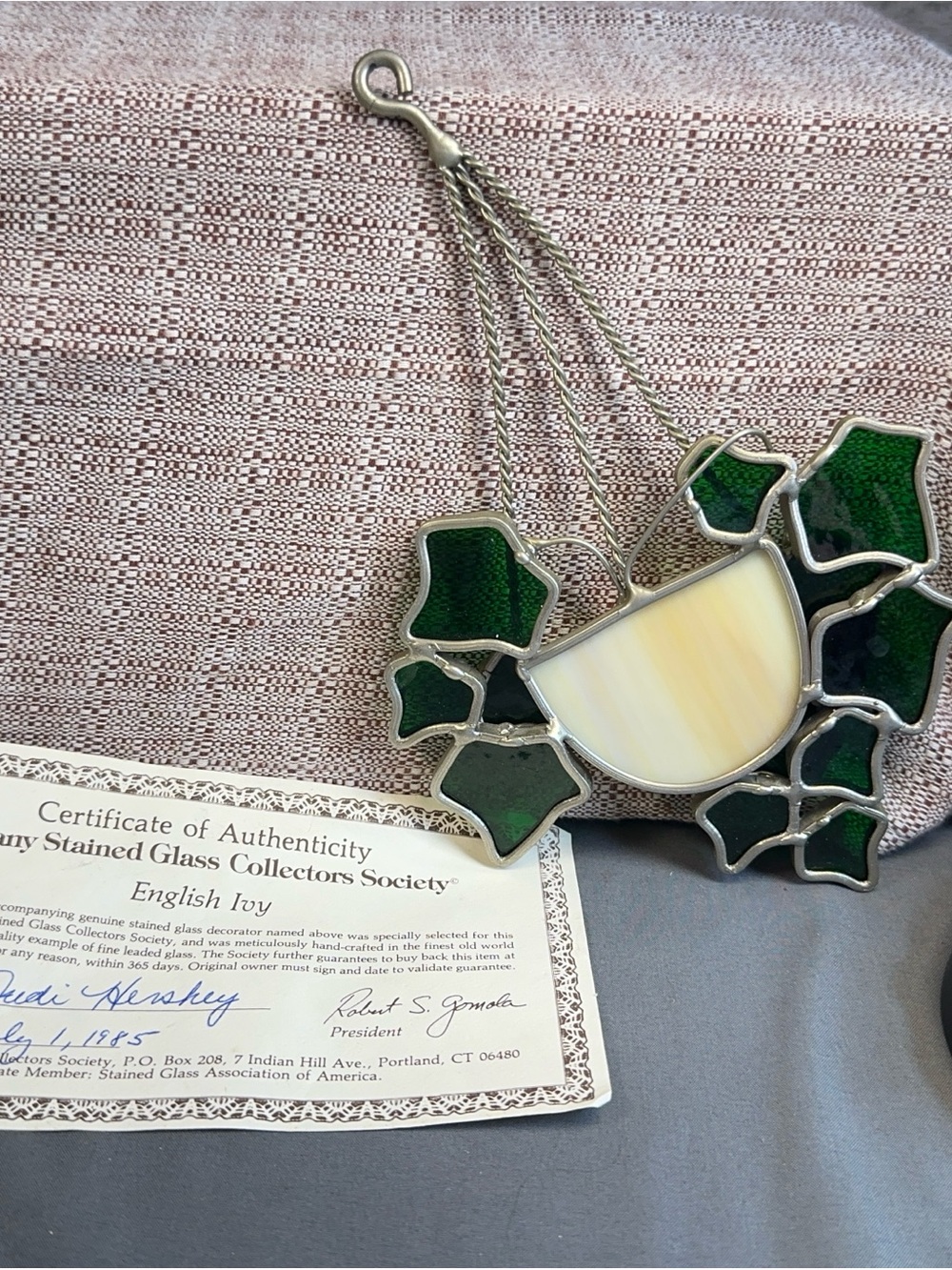 Vtg 1985 Tiffany Stained Glass Collectors Society English Ivy Suncatcher COA